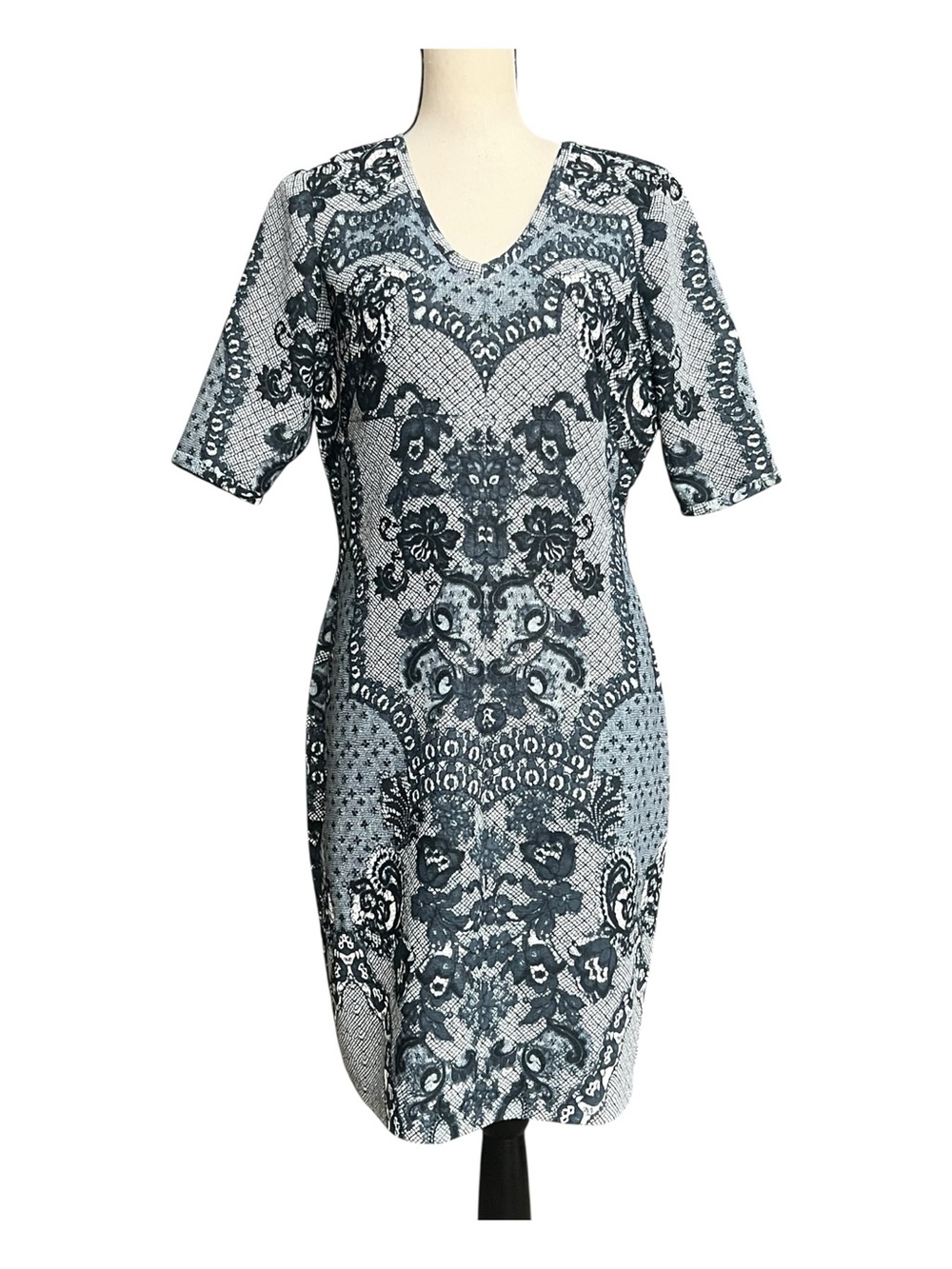 Yoana Baraschi Dress Size 12 Black Grey Printed Short Sleeve Sheath Size 12